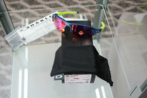OAKLEY Flak XS - JUNIOR YOUTH FIT BOYS sunglasses - RRP$190 - OJ9005-05 59 - Picture 2 of 5