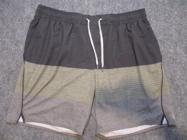 vuori trail running striped summer beach 7in inseam shorts