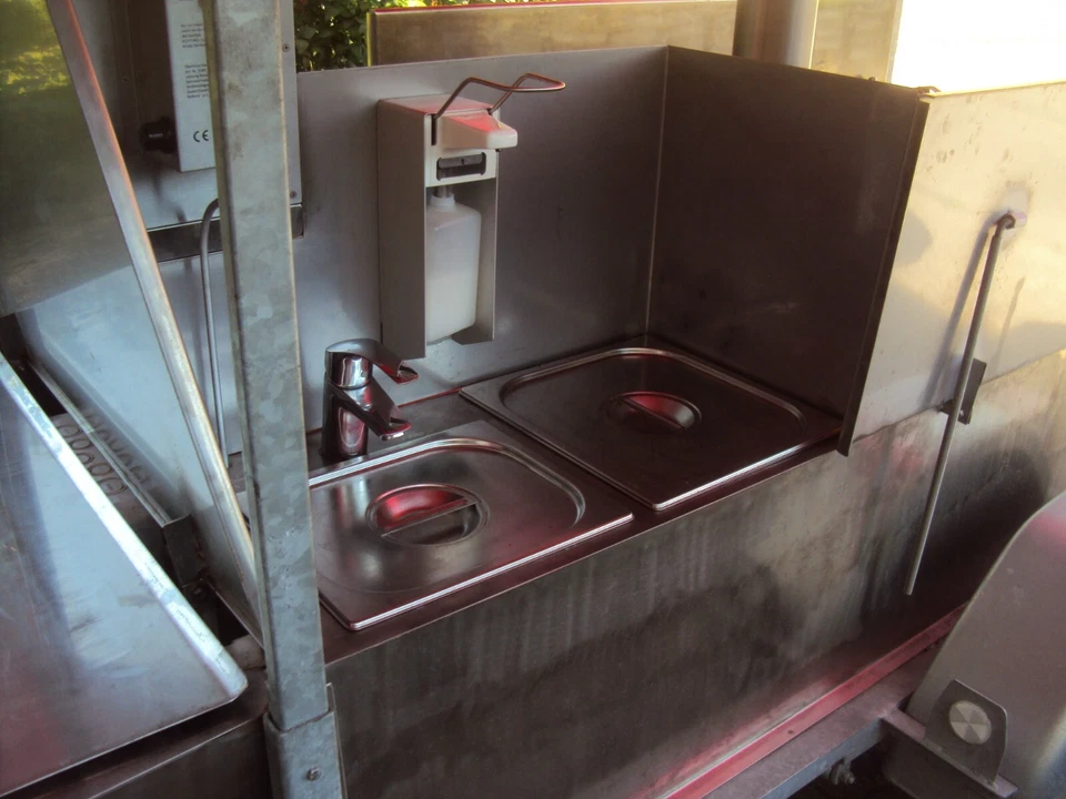 Gulaschkanone ganz Edelstahl fahrbar Dach, 2 Grills Pfanne, 2 Kessel Imbisswagen - Bild 4 von 4