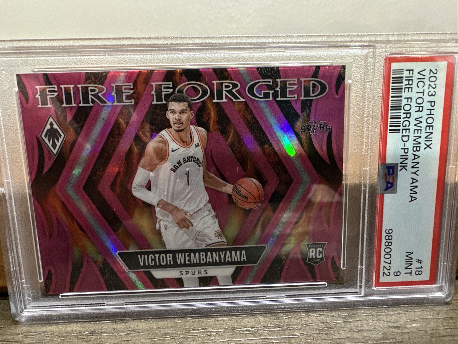 2023-24 Panini Phoenix Victor Wembanyama #18 Fire Forged Rookie RC Pink /99