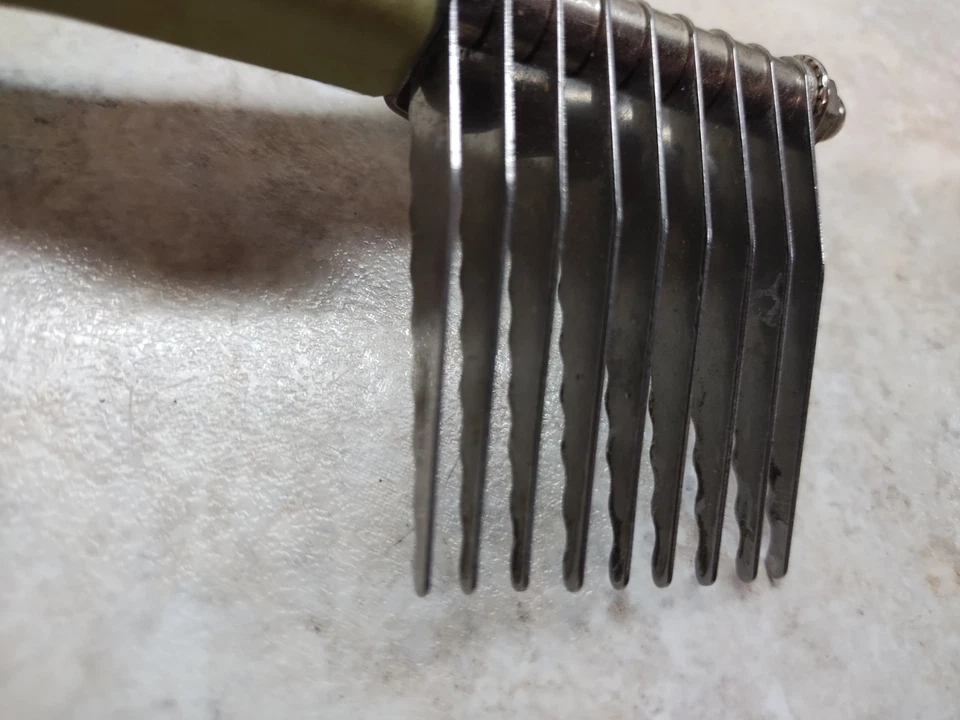 Coastal Pet - Safari - Pente desmatador de cachorro para curso e cabelo longo  - Imagem 4 de 4