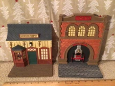 Christmas Hudson Pewter Villagers Hudson Fire 5621 & Depot 5616 Collectibles