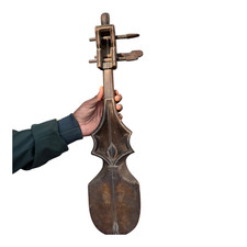 Ancien instrument de musique à cordes sud-asiatique vintage en bois et leader...