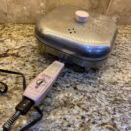 Pink SUNBEAM Controlled Heat Automatic Frying Pan / Skillet FP-M MCM Retro Prop - Picture 2 of 16