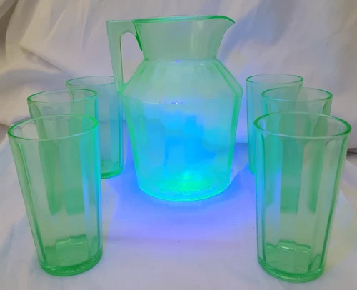 Set of 7 Uranium Tendril Green Glass Pattern Depression Era Tumbler & Pitcher