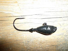 10 Black Ultra Minnow Jigs + Spro Swivel Jig Heads for Bucktails T&A JIGS