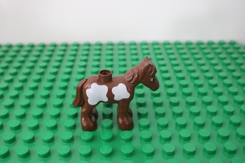 Duplo Brown White Spot Carnival Circus Parade Horse Pony Small Farm Barn Colt - 第 1/2 張圖片