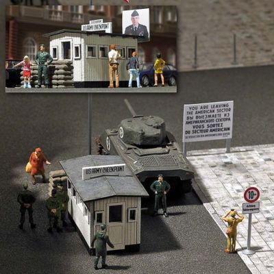 Checkpoint Charlie 1490 von Busch