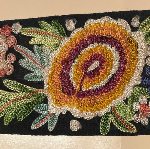 5 Mtr. Vintage Tambour Embroidery. - Picture 4 of 9
