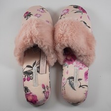 Victoria Secret Sz ML Faux Fur Floral Cushioned Slippers