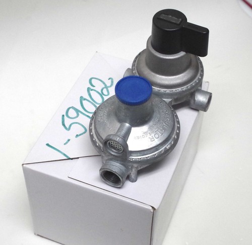 Camco 59002 Propan zweistufiger automatischer Umschaltregler - Bild 1 von 5