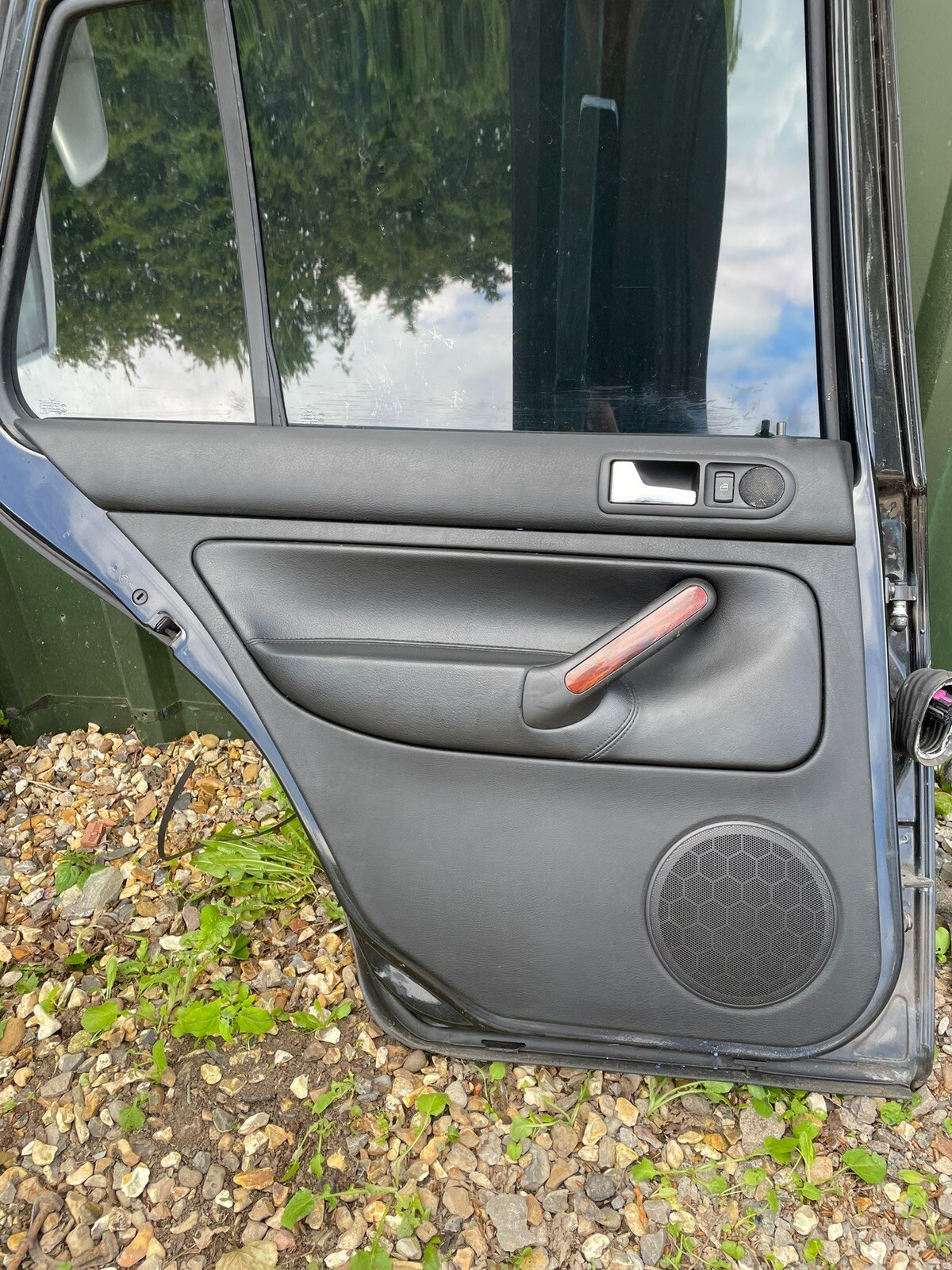 VW GOLF MK4 LEATHER SEATS AND DOOR CARS 5 DOOR eBay