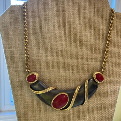 Monet Collar Runway Embellished Vintage Necklace