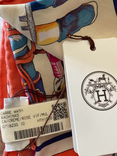 Hermes Kachinas by Kermit Oliver Carre Wash 90 Silk 100% Scarf NWT Auth - Picture 4 of 4