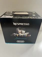 DeLonghi Nespresso Lattissima + Plus EN520SL Cappuccino Capsule Espresso Maker