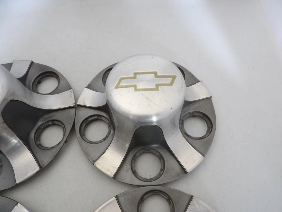 Set of 4 1994 1995 1997 1998 1999 - 2005 Chevy Blazer, S-10 truck center caps Foto 4 de 4