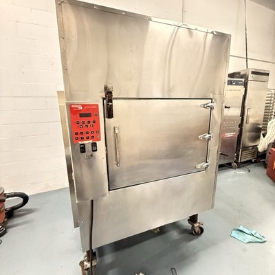 Cookshack IQ5 Electric Smoker with Control System   Commercial-Grade BBQ Smoker 
