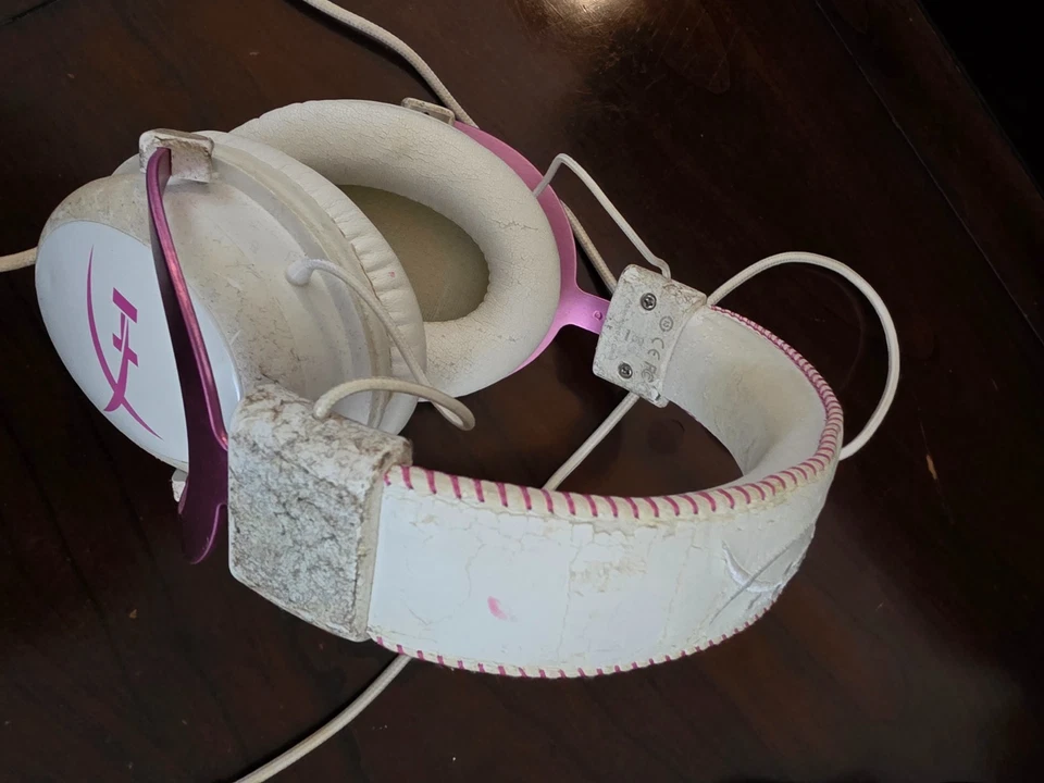 2016 HyperX Cloud I Wired Over-Ear Gaming Headset - With Bag - Pink Kingston - Image 4 of 4