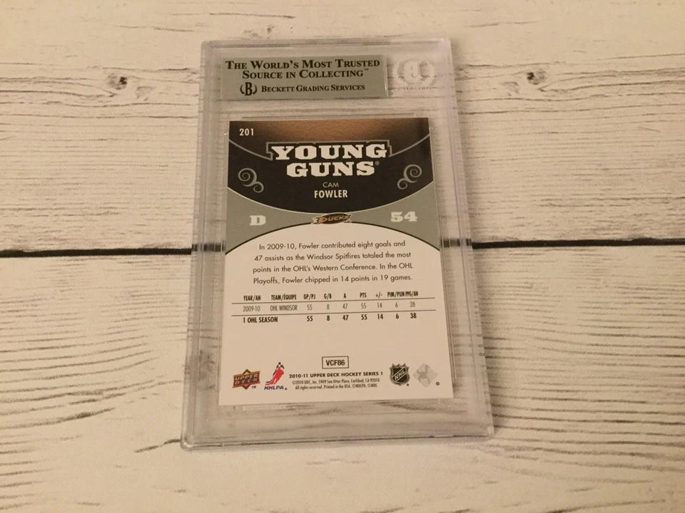 Tarjeta de Young Guns firmada por Cam Fowler 2010/11 UD Upper Deck RC Beckett BAS BGS b Foto 2 de 2