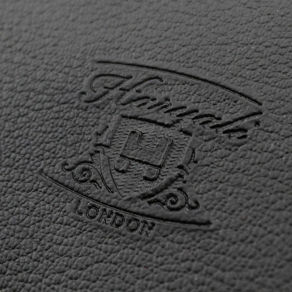 Genuine leather bag for brush & safety razor in black color - Image 4 of 4