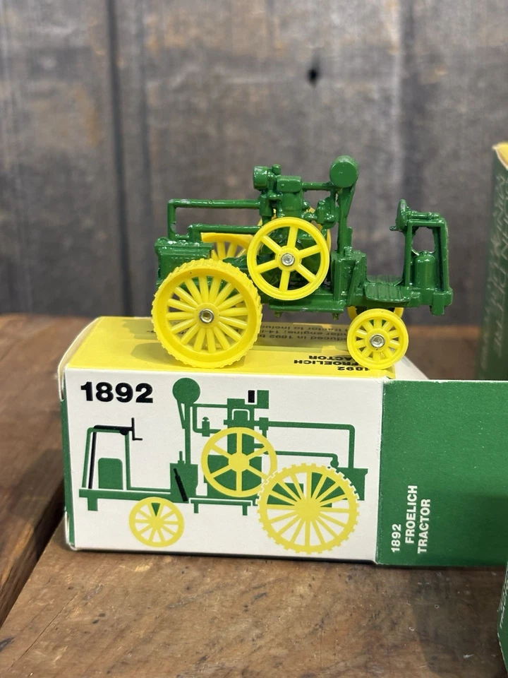 Set Of 7 Vintage 80s JOHN DEERE MINIATURE TOY TRACTORS 1892-1960 Models In Boxes - Image 2 of 4