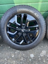 alloy wheels and tyres came off renault traffic 2021