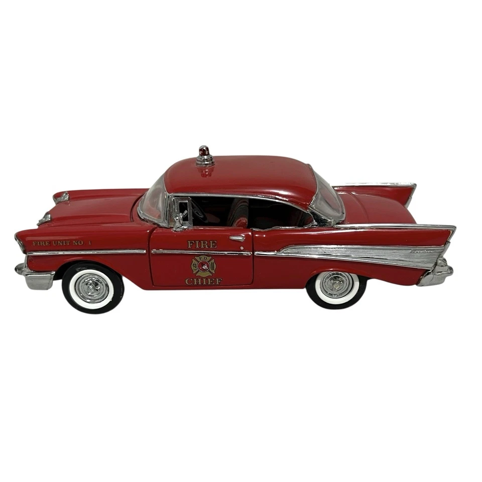 1957 Chevy Bel Air Fire Chief Car Franklin Mint 1/43 Diecast Red Opening Doors - Image 2 of 4