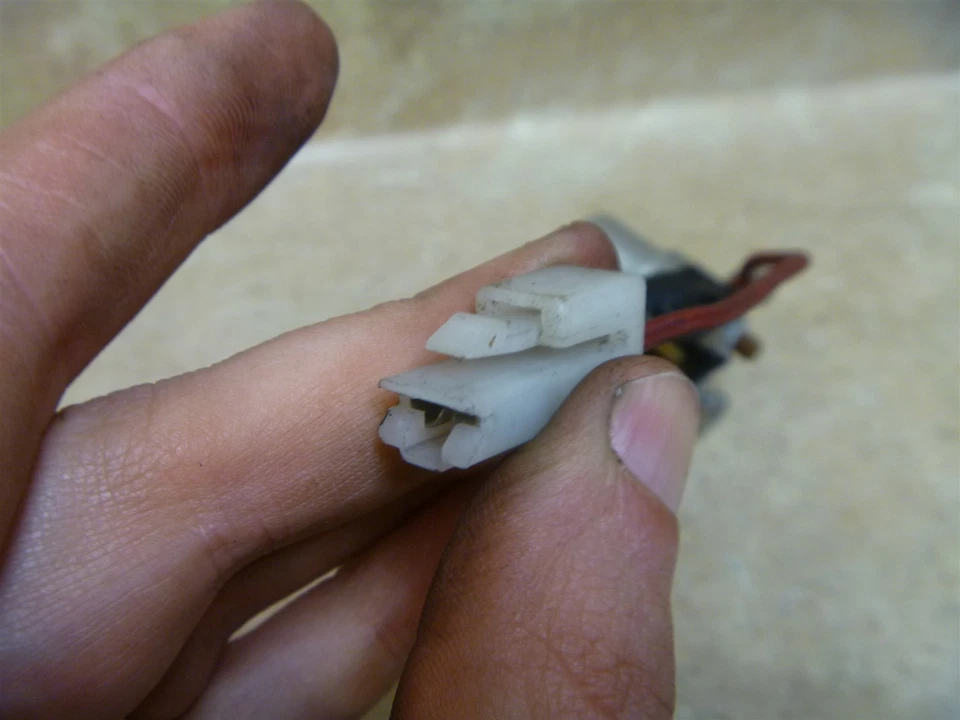 Suzuki 650 LS SAVAGE LS650 Used Starter Solenoid 1998 SB35 - Изображение 3 из 3