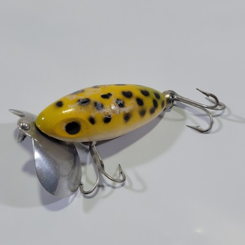 Leurre de pêche vintage Jitterbug Fred Arbogast noir vintage hélice Leurre de pêche vintage Jitterbug Fred Arbogast noir vintage hélice