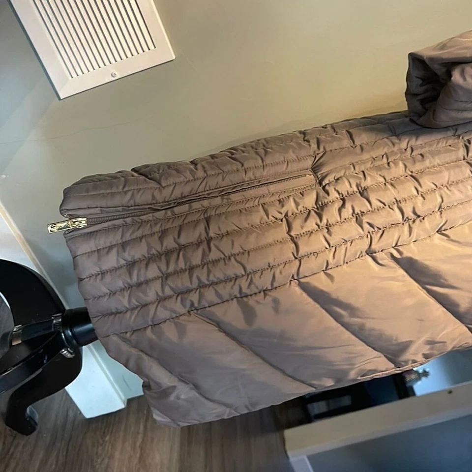 Anne Klein Ladies Long Parka Jacket NEW . Down. - Image 2 of 4