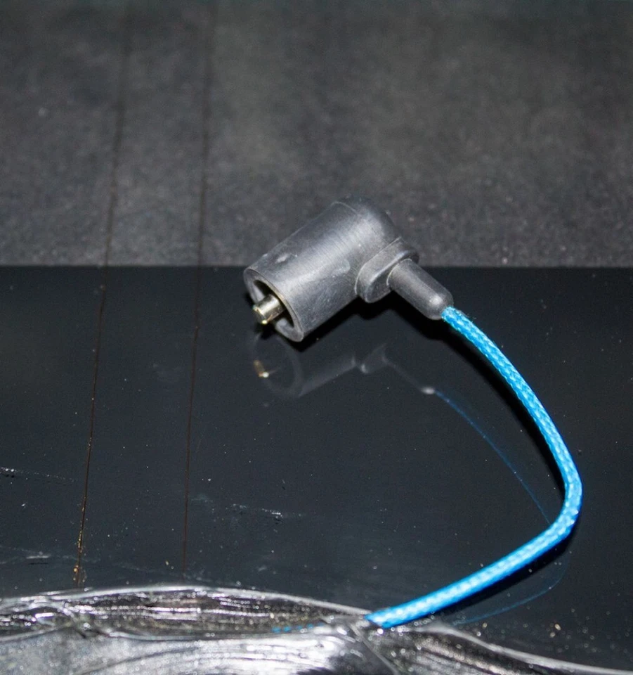 Ветровое стекло с антенной AMD подходит для Pontiac Firebird 1970-1981 годов выпуска 380-3570-T - Изображение 3 из 4