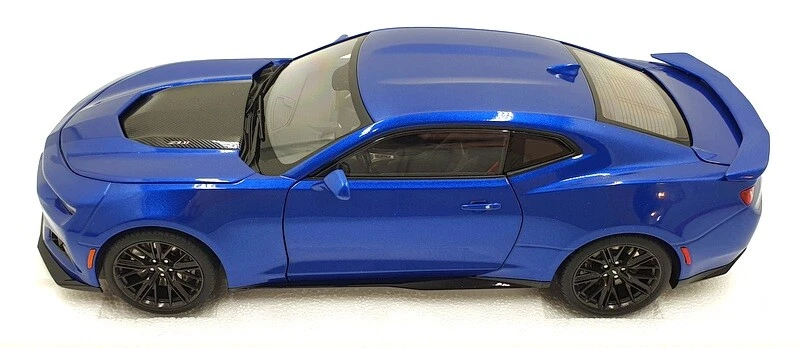 Autoart 1/18 Scale Diecast 71209 - Chevrolet Camaro ZL1 - Hyper Blue Metallic - Image 3 of 4