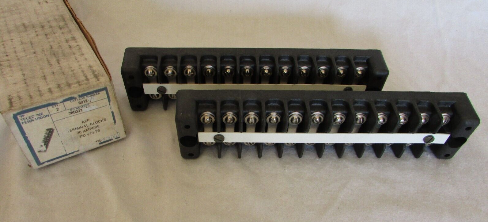 Teledyne CAT #6012 - DC 785037 - AEP Terminal Blocks, 30 Ampere, 750 Volts - NOS