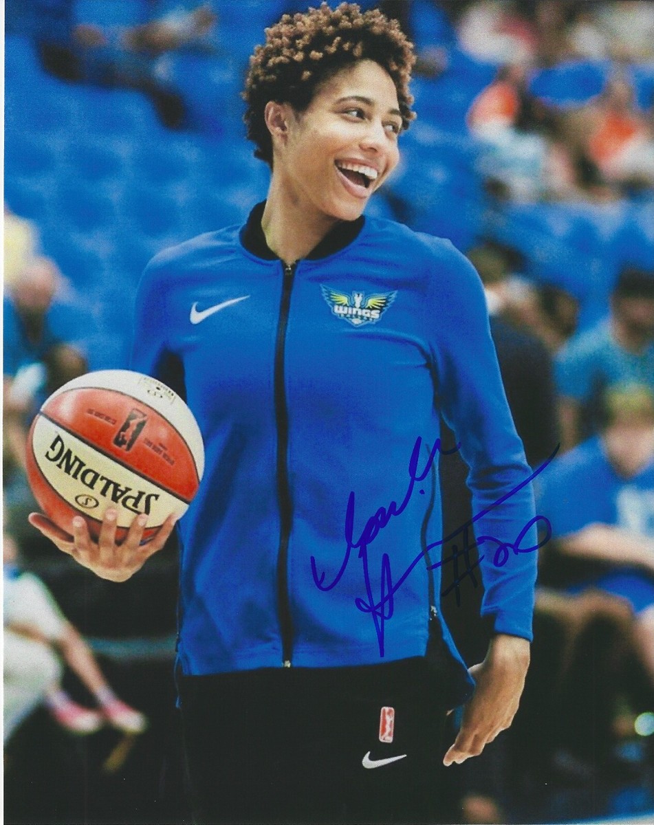 ISABELLE HARRISON Signed 8 x 10 Photo WNBA Basketball DALLAS WINGS
