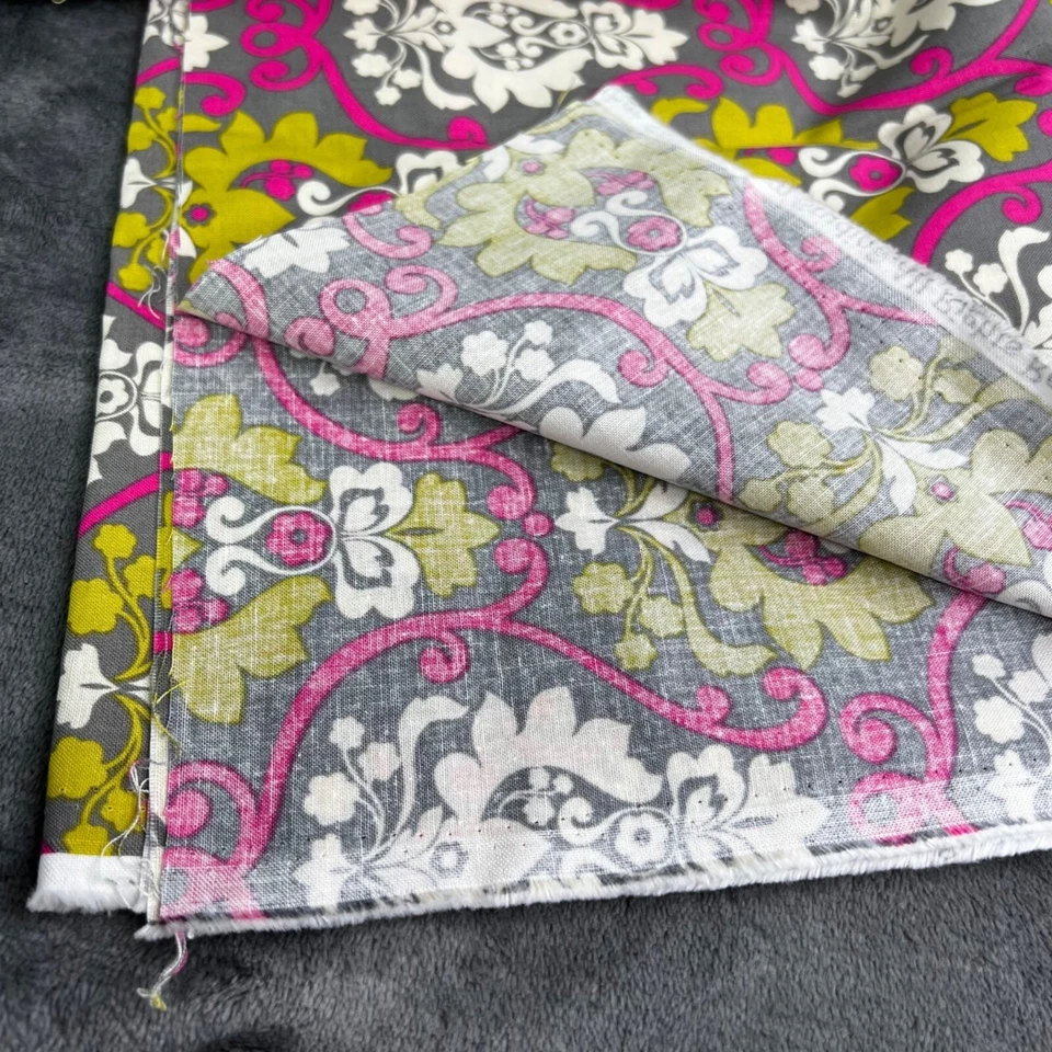 Tela Brother Sister Design Paisley Vine Rosa Gris Lima Sin Cortar 45 in x 1 Yarda Foto 4 de 4