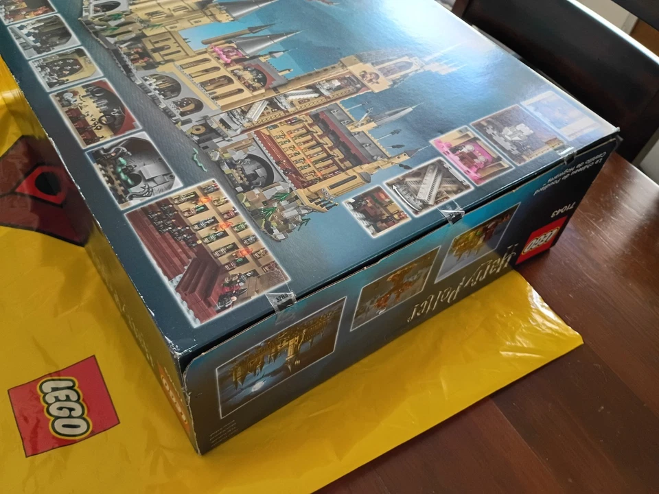 Lego Harry Potter: Castelo de Hogwarts (71043) - Imagem 2 de 4