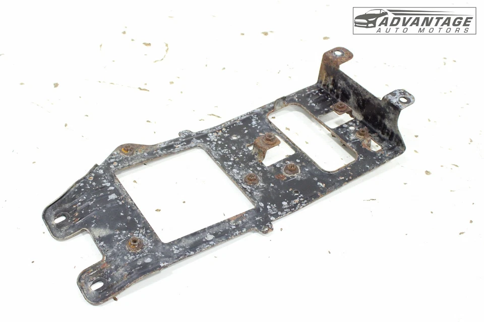 Chevrolet Silverado 1500 LD 2019 bomba de combustible módulo de control soporte de montaje OEM Foto 2 de 4