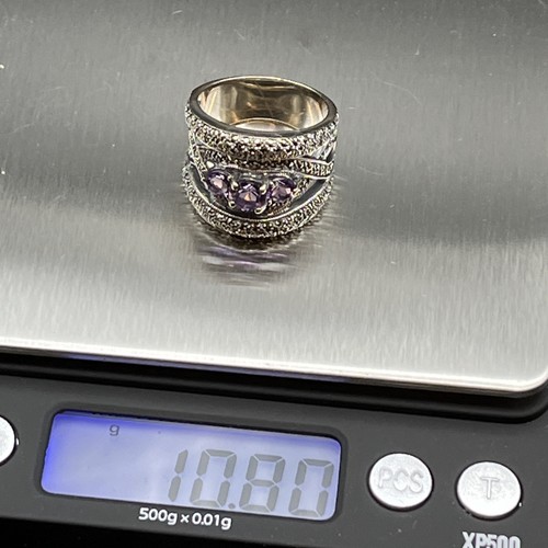 Vintage Sterling Silver & Triple Purple Amethyst Marcasite Ring Size 9 - Picture 6 of 9