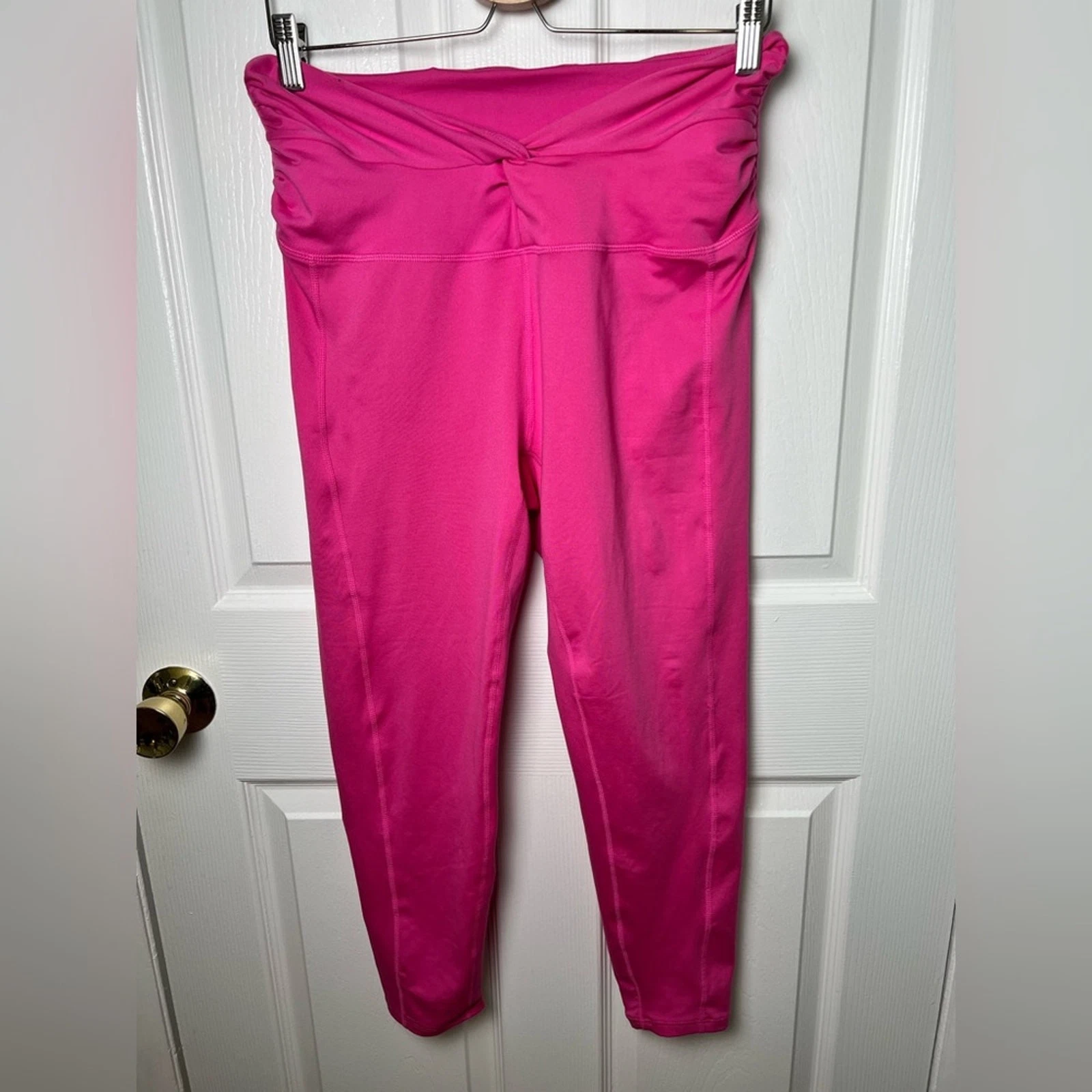 free-people-movement high-rise v waistband ankle breathe deeper leggings