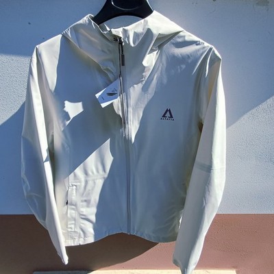 Regenjacke 15.000mm Water Proof Atmungsaktiv 20.000g m²/g/24h... UV ++