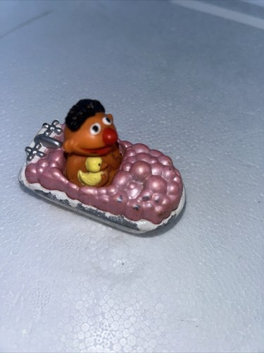 Muppets Inc Playskool Inc Ernie in Bathtub Diecast Car Toy 1987