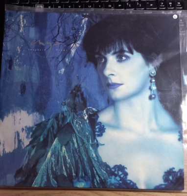 エンヤ Enya 直筆サイン入り CD Shepherd Moons ヒーリング Enya ‎– Shepherd Moons Warner Bros. Records ‎– 0090317557212 | eBay UK