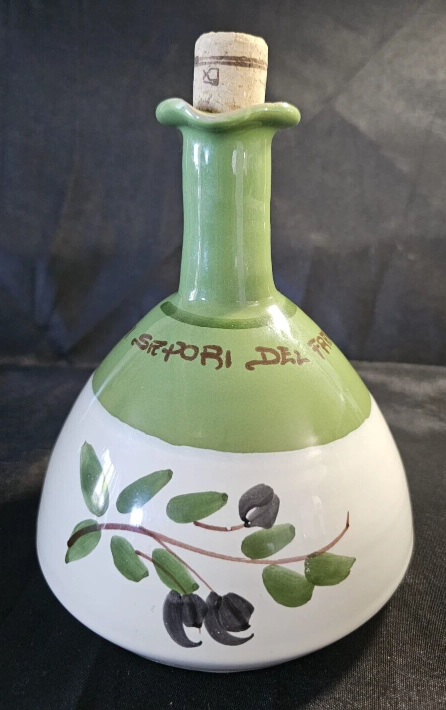 Porcelain Ceramic Olive Oil Decanter With Cork Top Grape Pattern Benegiamo 7"