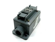 ALLEN BRADLEY 800S-2SF4 STANDARD DUTY STATION TYPE 4 800S2SF4 NEW, SURPLUS