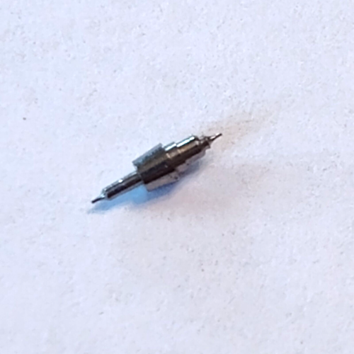 1 WALTHAM 18 SIZE BALANCE STAFF #1365 SR SW 5.85MM PIVOT: 10 NOS --BB-1766
