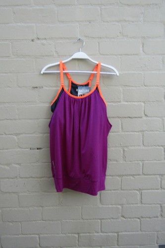 Icebraker Merino built in bra TANK - Picture 6 of 10