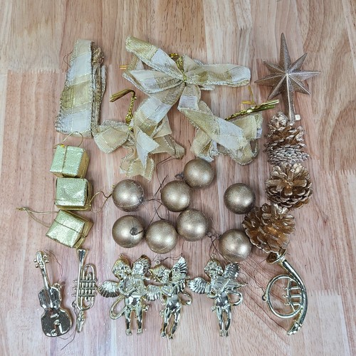 Merry Brite Decorated Tabletop Tree Gold Bow Top 24" CVS - Picture 7 of 10