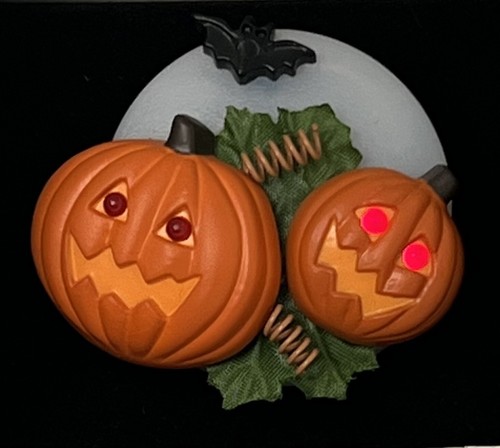 Avon HALLOWEEN LIGHT UP Pumpkin BAT & Full MOON New Batteries Incl.. Vintage NOS - Picture 2 of 3