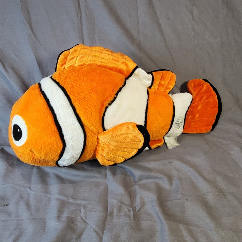 Disney Finding Nemo Plush Large Stuffed Animal 18" Disney Store Exclusive