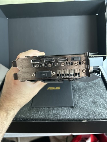 ASUS Radeon RX Vega 64 8GB Overclocked 2048-Bit HBM2 PCI Express Video Card - Picture 8 of 13